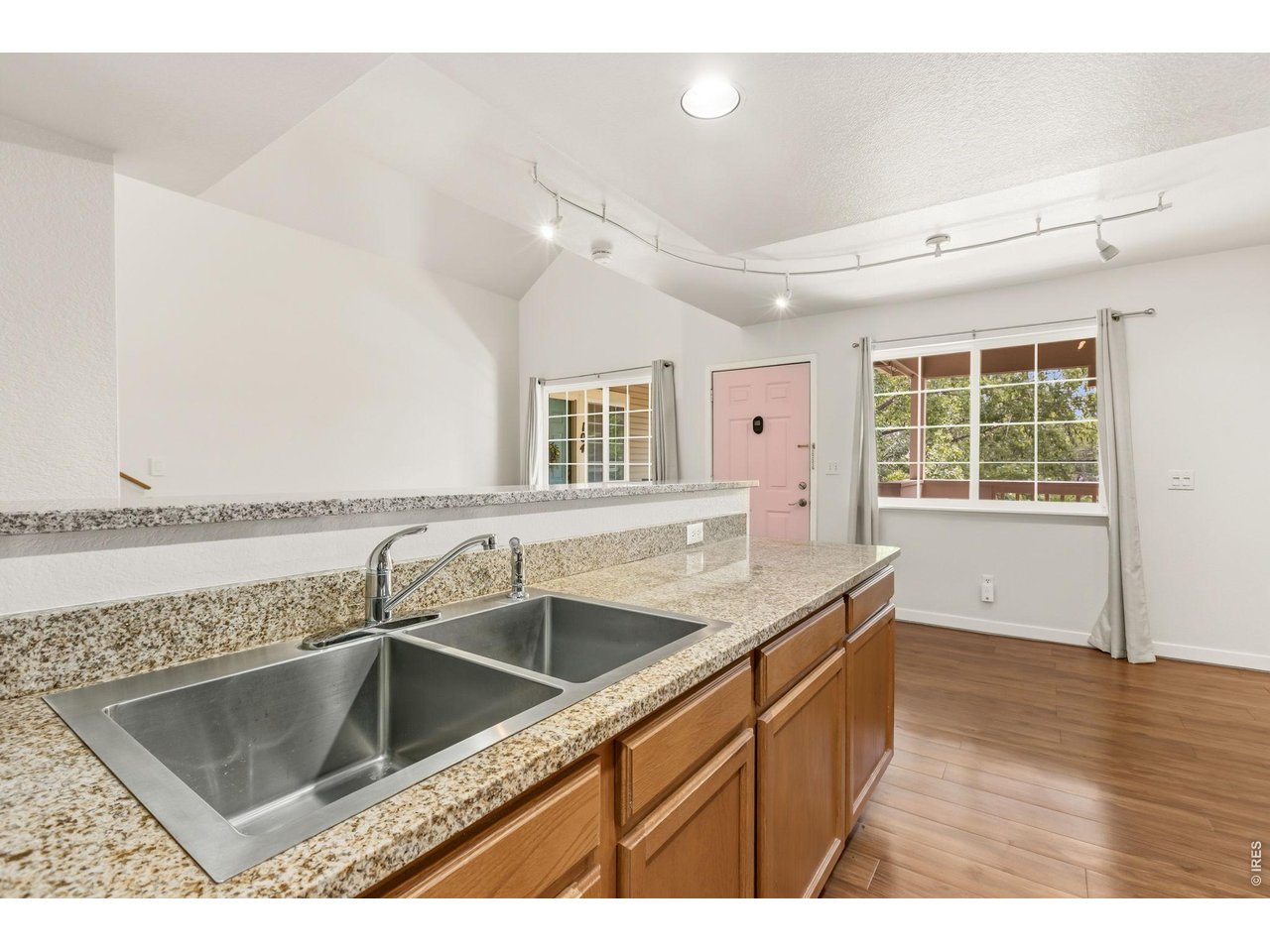 1225 West Prospect Road, Unit W103 Fort Collins, CO 80526 - Photo 19 of 50