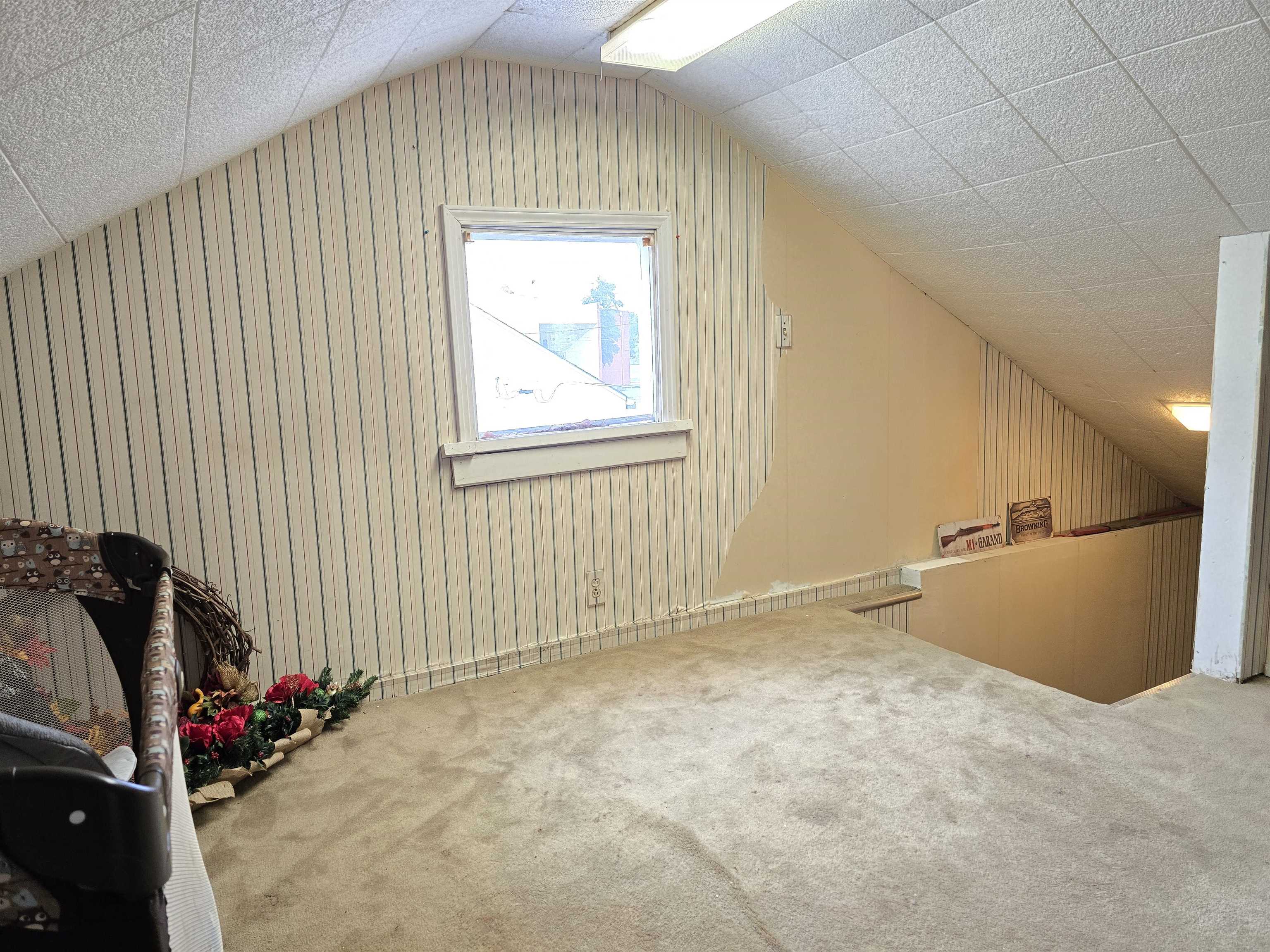 4885 Macon Road Memphis, TN 38122 - Photo 15 of 39 an empty room with windows