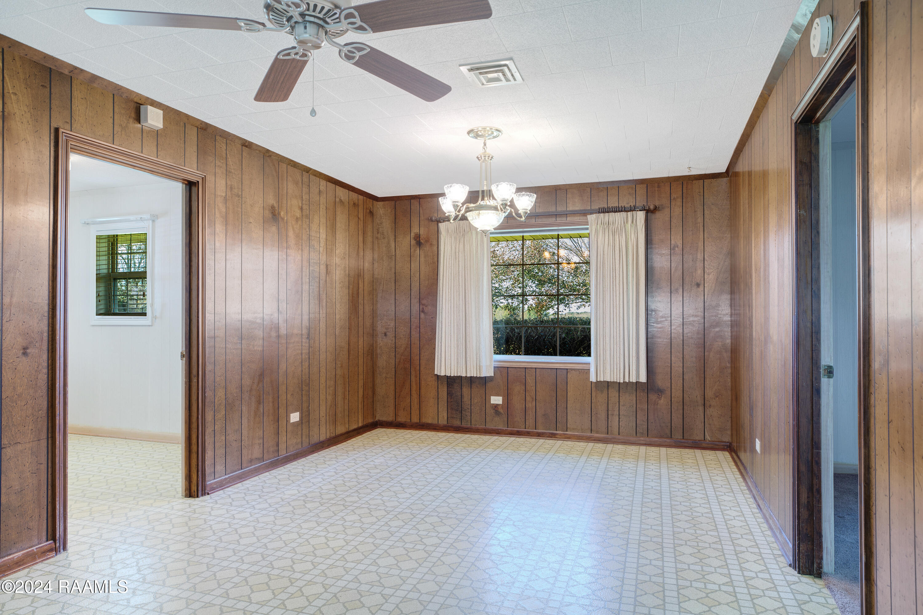 7107 Cossinade Road Kaplan, LA 70548 - Photo 8 of 23 7107 Cossinade -9