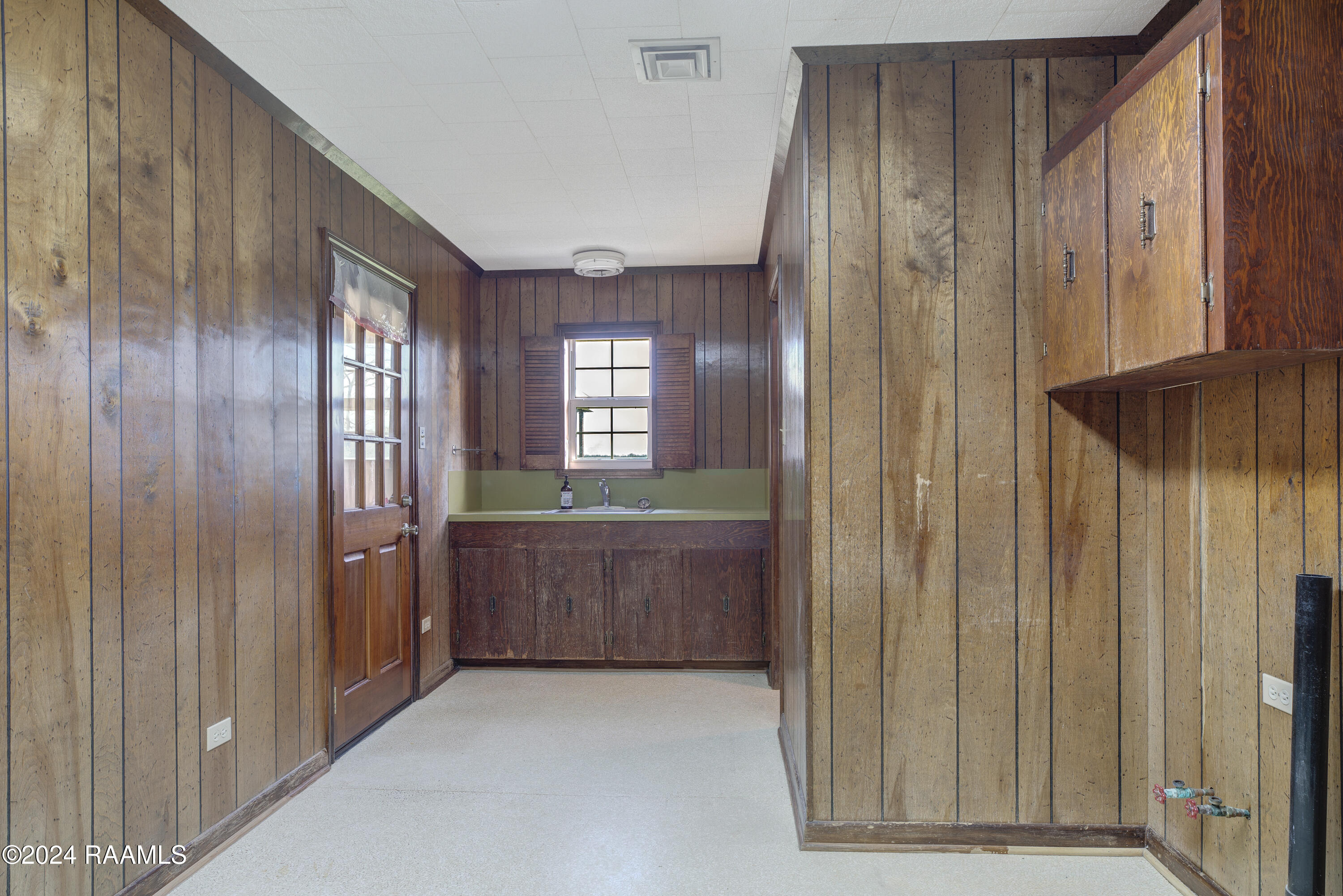 7107 Cossinade Road Kaplan, LA 70548 - Photo 9 of 23 7107 Cossinade -13