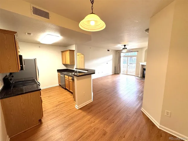 $1,800 | 7440 South Blackhawk Street, Unit 204, Englewood, CO 80112