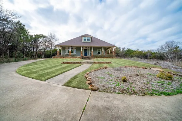 $660,000 | 355 Evergreen Trail, Cedar Hill, TX 75104