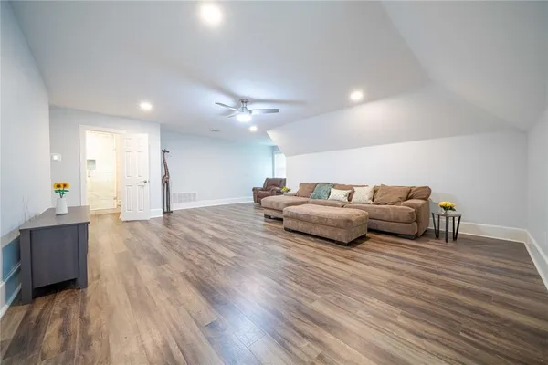 $660,000 | 355 Evergreen Trail, Cedar Hill, TX 75104