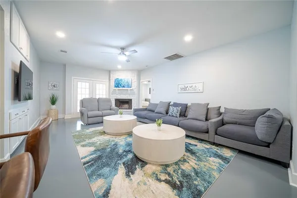 $660,000 | 355 Evergreen Trail, Cedar Hill, TX 75104