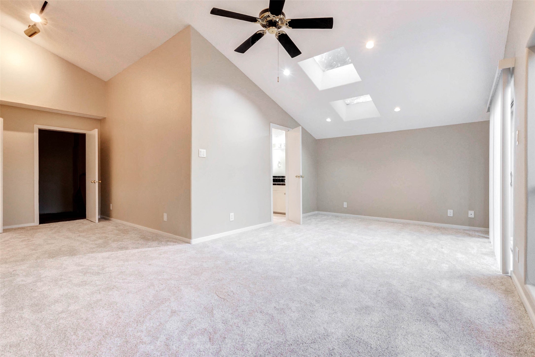 9650 Val Verde Street Houston, TX 77063 - Photo 34 of 50