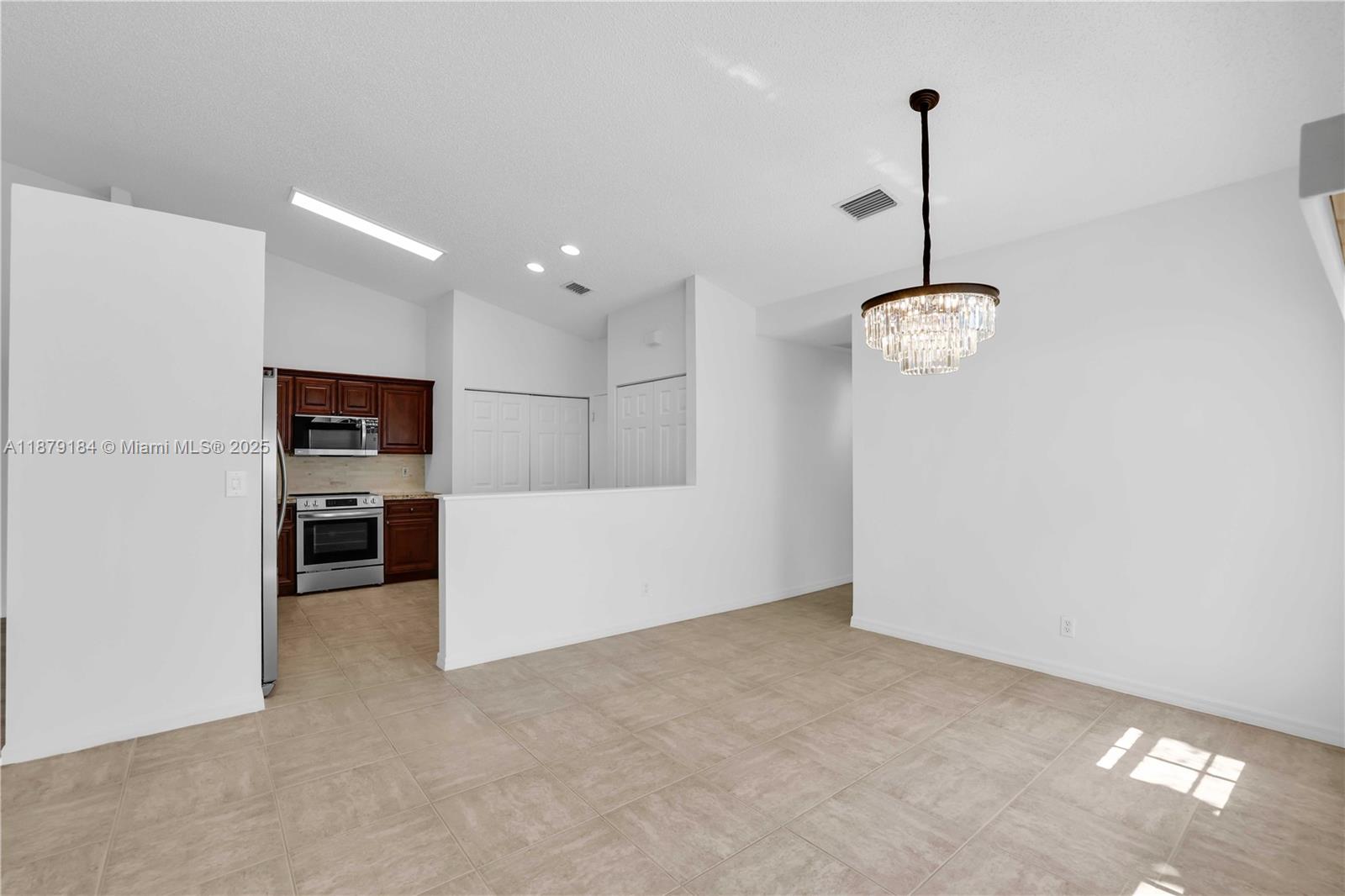 6082 Heliconia Road Delray Beach, FL 33484 - Photo 3 of 58 Gallery Image 3