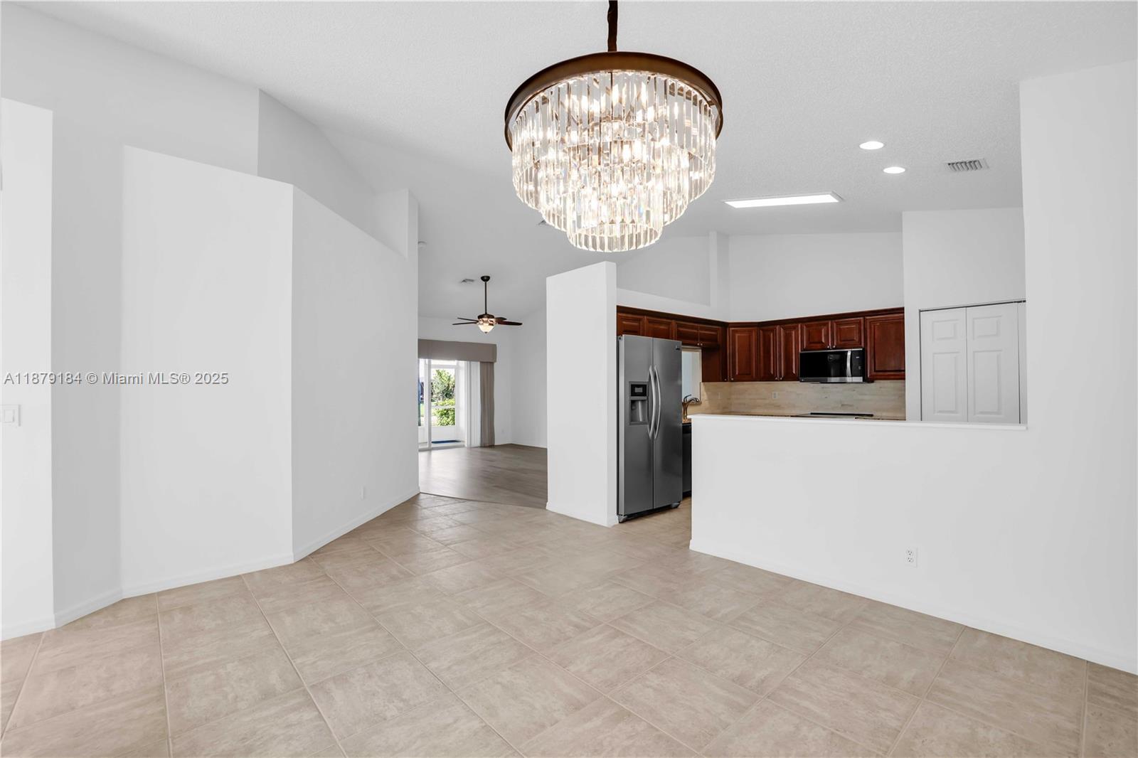 6082 Heliconia Road Delray Beach, FL 33484 - Photo 5 of 58 Gallery Image 5