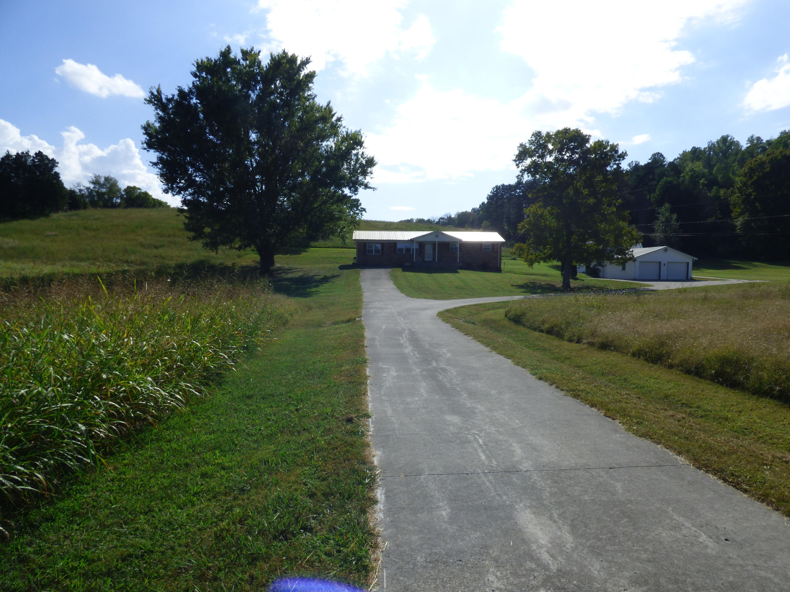 8127 Thompson School Road Corryton, TN 37721 - Photo 1 of 32 P1000577
