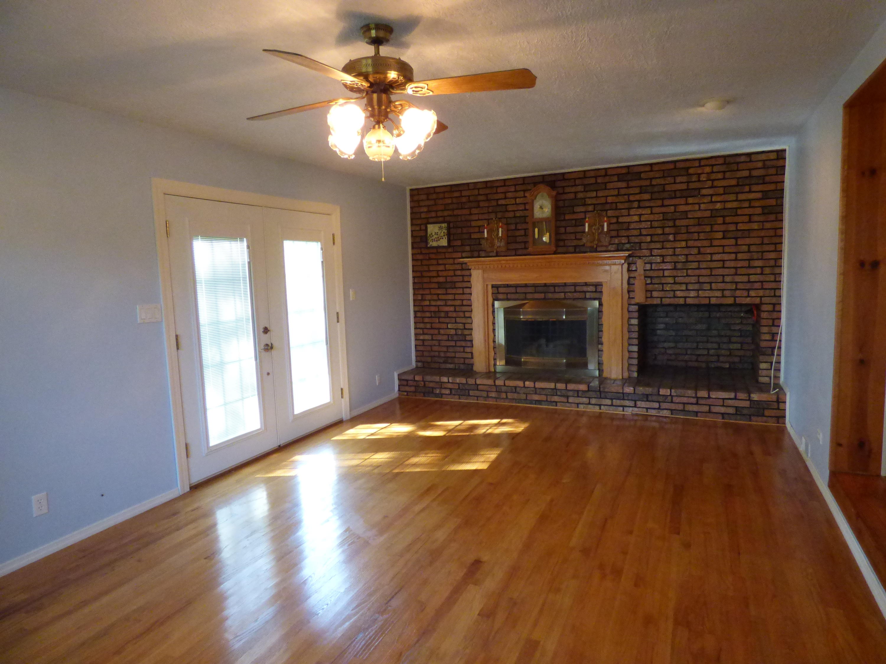 8127 Thompson School Road Corryton, TN 37721 - Photo 5 of 32 P1000559