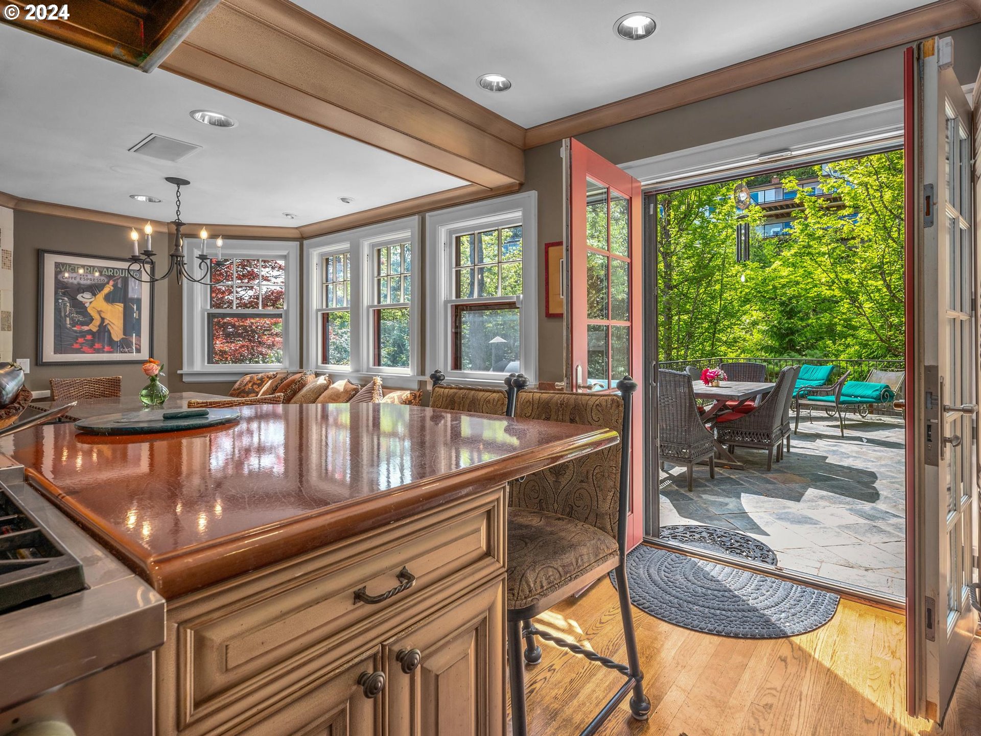 758 Northwest Powhatan Terrace Portland, OR 97210 - Photo 20 of 48 a very nice looking dining room with a large window
