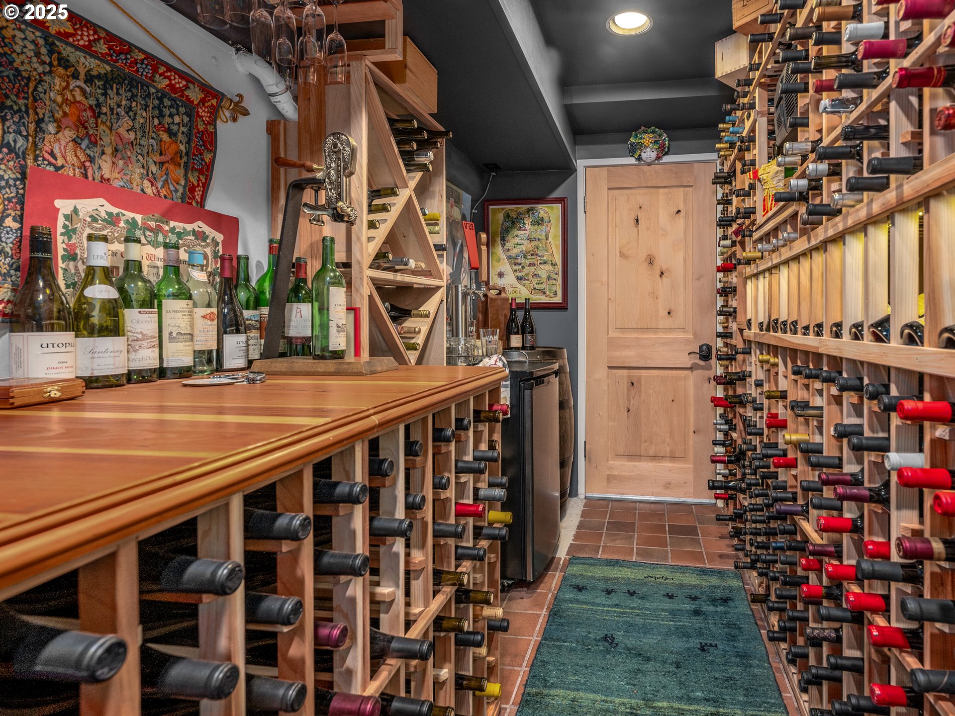 758 Northwest Powhatan Terrace Portland, OR 97210 - Photo 37 of 48 a view of entryway with outdoor area