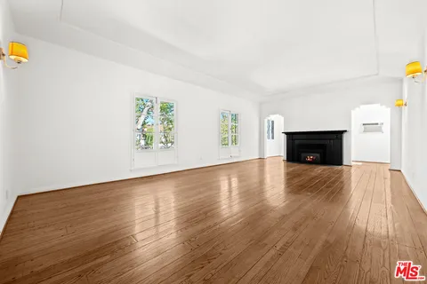 $2,495,000 | 361 North Mansfield Avenue, Los Angeles, CA 90036