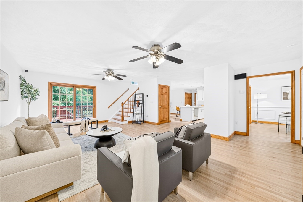 35 Brentwood Road Woburn, MA 01801 - Photo 6 of 42