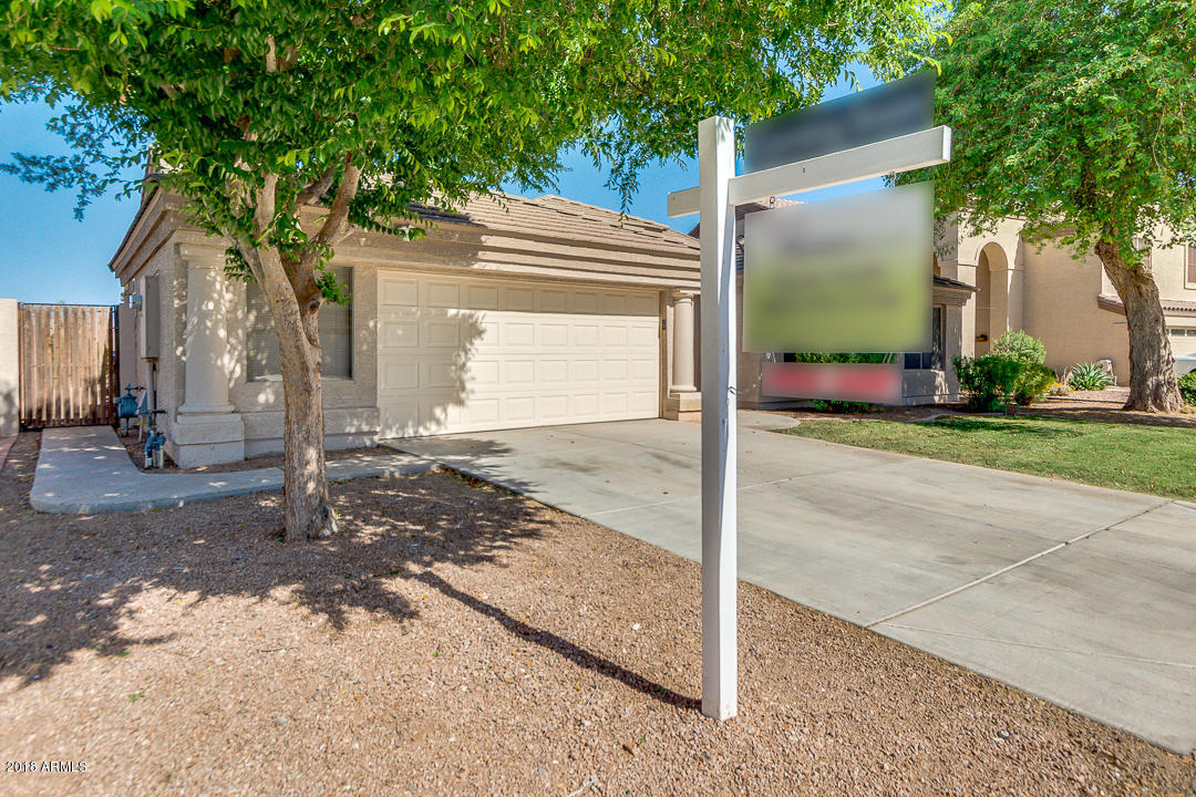 1019 South Roles Drive Gilbert, AZ 85296 - Photo 2 of 38 02-Roles_