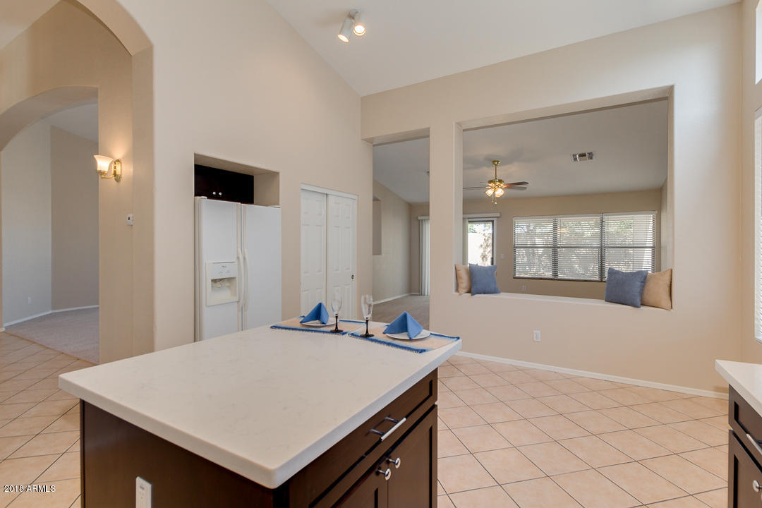 1019 South Roles Drive Gilbert, AZ 85296 - Photo 8 of 38 16-Roles_