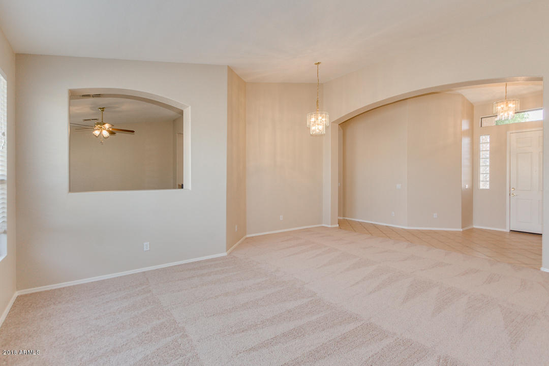 1019 South Roles Drive Gilbert, AZ 85296 - Photo 9 of 38 05-Roles_