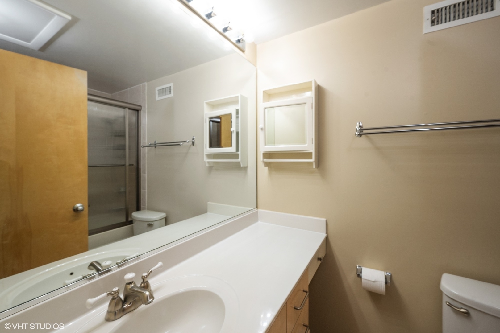 420 South Clinton Street, Unit 118A Chicago, IL 60607 - Photo 9 of 14