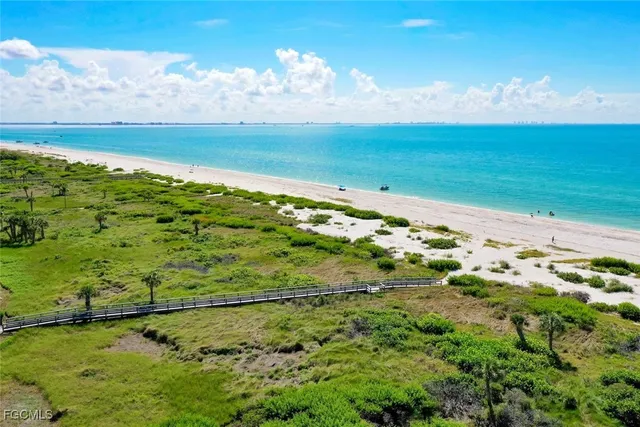 $299,000 | 409 East Gulf Drive, Unit 17, Sanibel, FL 33957