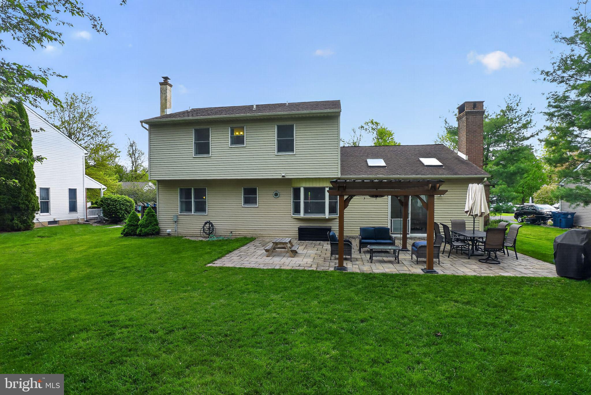 32 Ridge Run Road Sellersville, PA 18960 - Photo 28 of 30 Charming home with spacious backyard oasis.