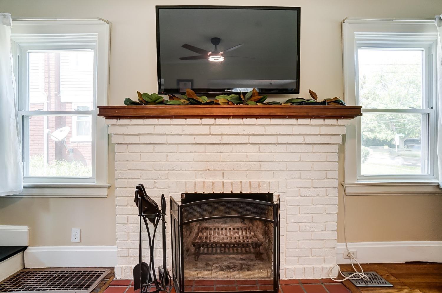 5815 Ridge Avenue Cincinnati, OH 45213 - Photo 6 of 31 Gallery Image 6