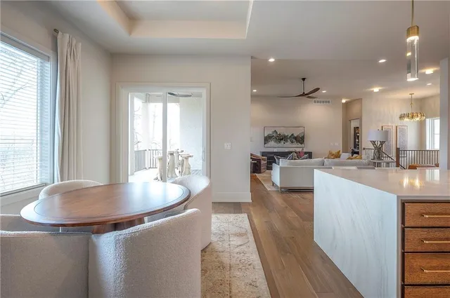 $849,900 | 8200 West Lake Drive, Parkville, MO 64152