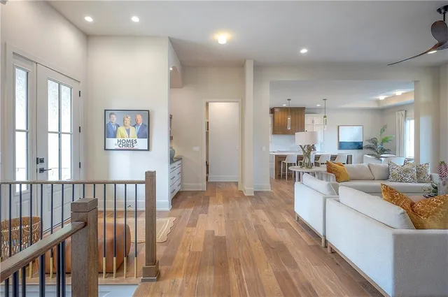 $849,900 | 8200 West Lake Drive, Parkville, MO 64152