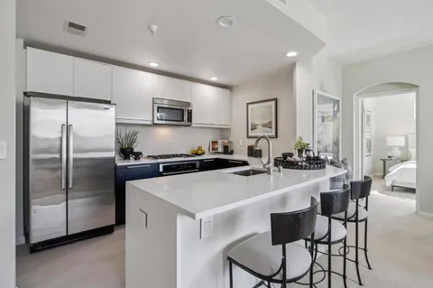 $988,000 | 100 Baltic Circle, Unit 128, Redwood City, CA 94065