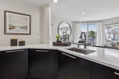 $988,000 | 100 Baltic Circle, Unit 128, Redwood City, CA 94065
