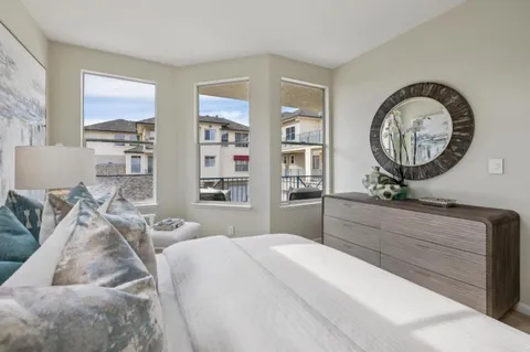 $988,000 | 100 Baltic Circle, Unit 128, Redwood City, CA 94065