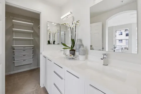 $988,000 | 100 Baltic Circle, Unit 128, Redwood City, CA 94065