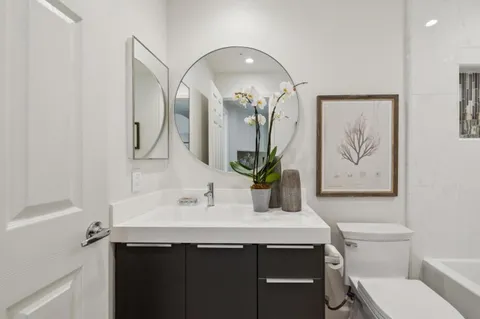 $988,000 | 100 Baltic Circle, Unit 128, Redwood City, CA 94065