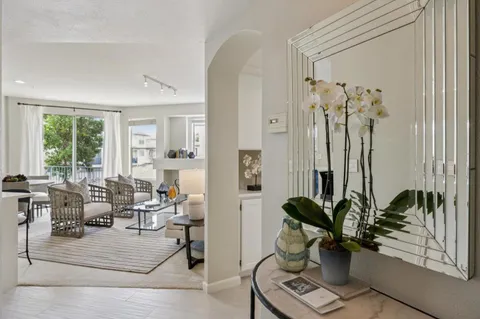 $988,000 | 100 Baltic Circle, Unit 128, Redwood City, CA 94065