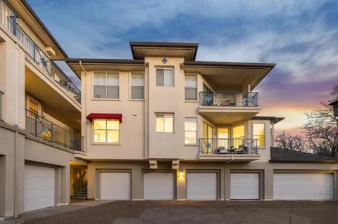 $988,000 | 100 Baltic Circle, Unit 128, Redwood City, CA 94065