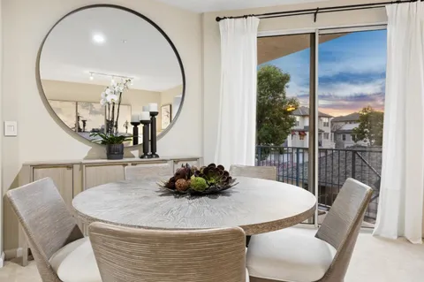 $988,000 | 100 Baltic Circle, Unit 128, Redwood City, CA 94065