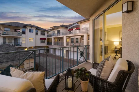 $988,000 | 100 Baltic Circle, Unit 128, Redwood City, CA 94065