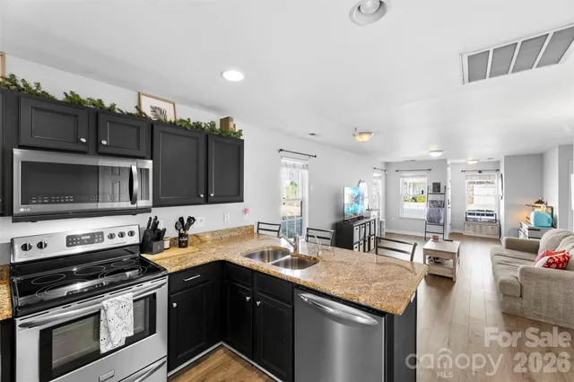 $275,000 | 1438 Harpers Inlet Drive, Clover, SC 29710