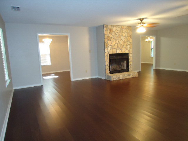 12297 Charlie Head Road Stapleton, AL 36578 - Photo 2 of 29 Living Room