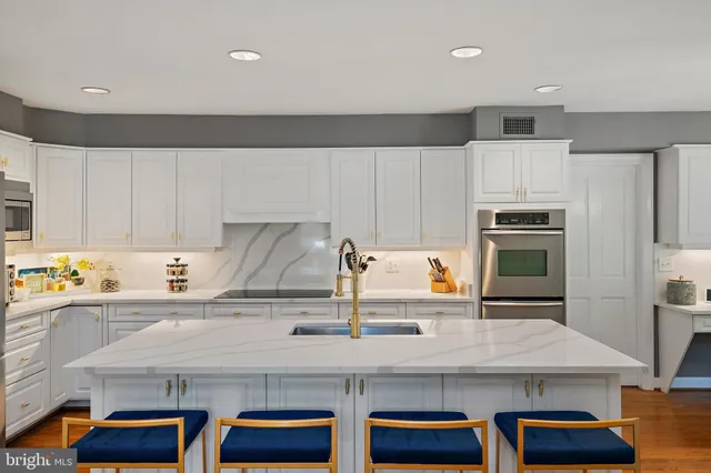 $3,449,999 | 812 Coachway, Annapolis, MD 21401