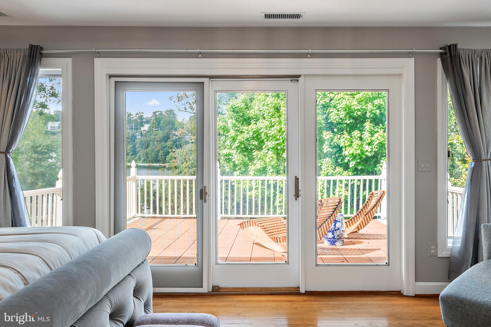 812 Coachway Annapolis, MD 21401 - Photo 30 of 75 Primary Bedroom