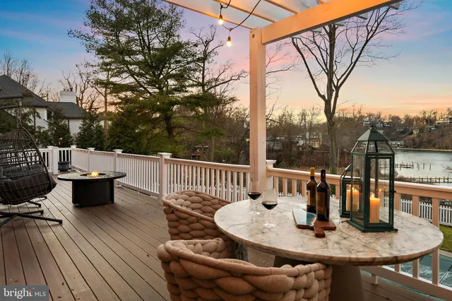 $3,449,999 | 812 Coachway, Annapolis, MD 21401