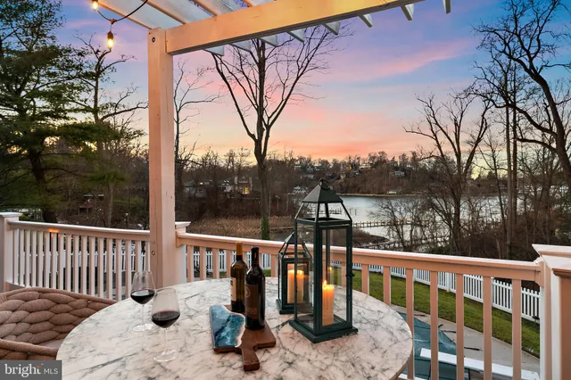 $3,449,999 | 812 Coachway, Annapolis, MD 21401