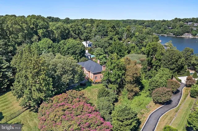 $3,499,999 | 812 Coachway, Annapolis, MD 21401