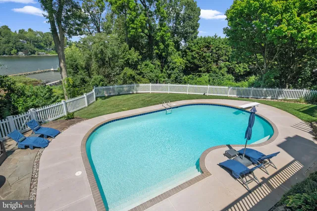 $3,449,999 | 812 Coachway, Annapolis, MD 21401