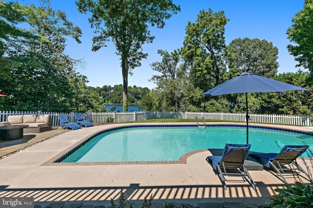 $3,449,999 | 812 Coachway, Annapolis, MD 21401