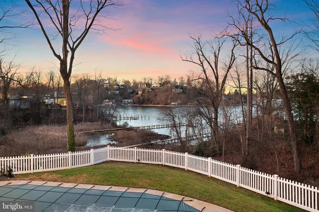 $3,449,999 | 812 Coachway, Annapolis, MD 21401