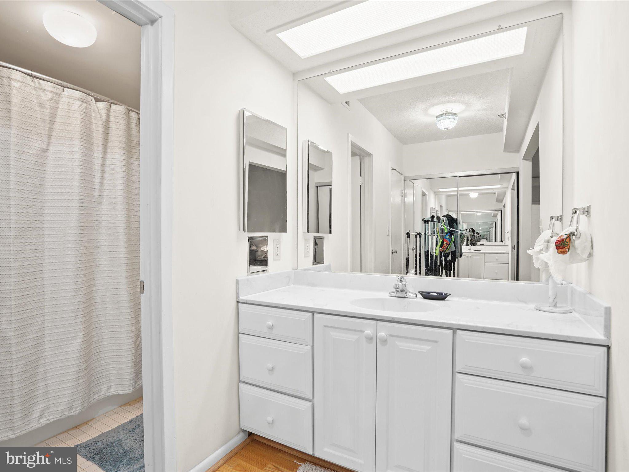 5501 Seminary Road, Unit 605S Falls Church, VA 22041 - Photo 13 of 27