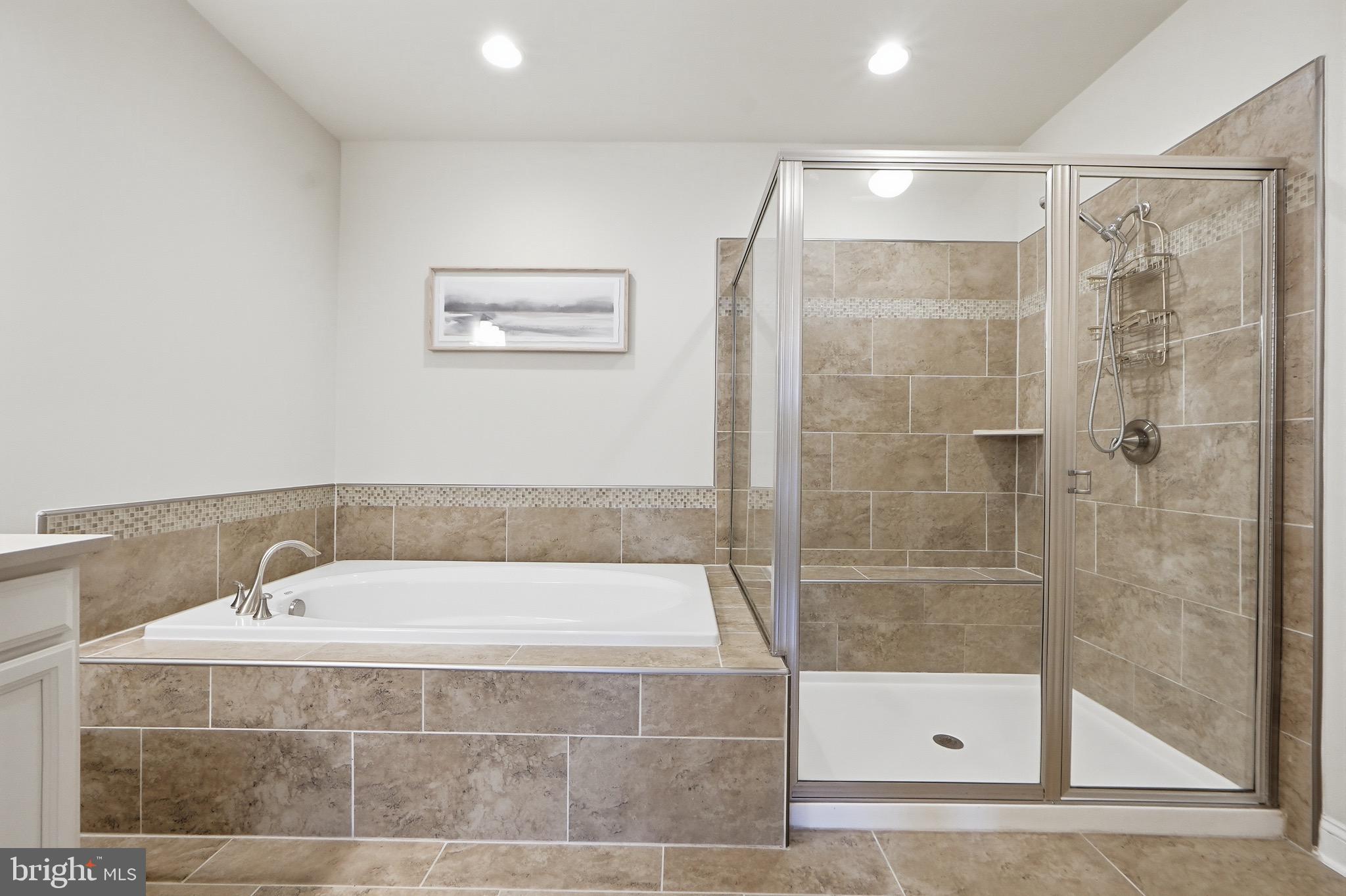 7134 Proclamation Place Frederick, MD 21703 - Photo 23 of 40 Spa-like primary bath