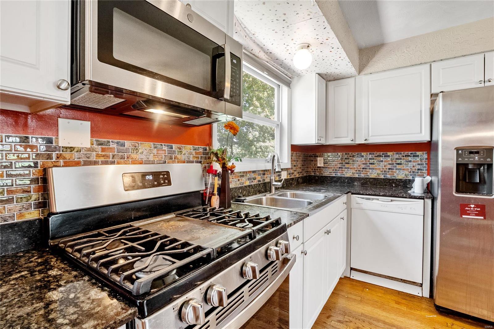 5012 Rockingham Drive St. Louis, MO 63121 - Photo 8 of 20 Gallery Image 8