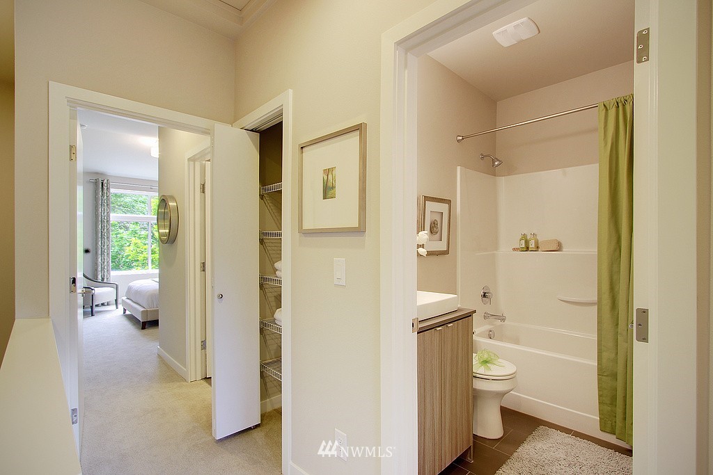 168 Sky Ridge Walk Northwest, Unit 11 Issaquah, WA 98027 - Photo 20 of 24