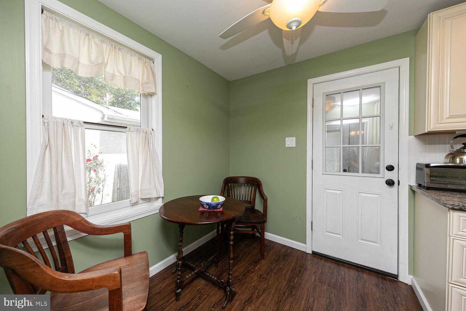 367 Locust Road Glenside, PA 19038 - Photo 13 of 26 Breakfast Nook